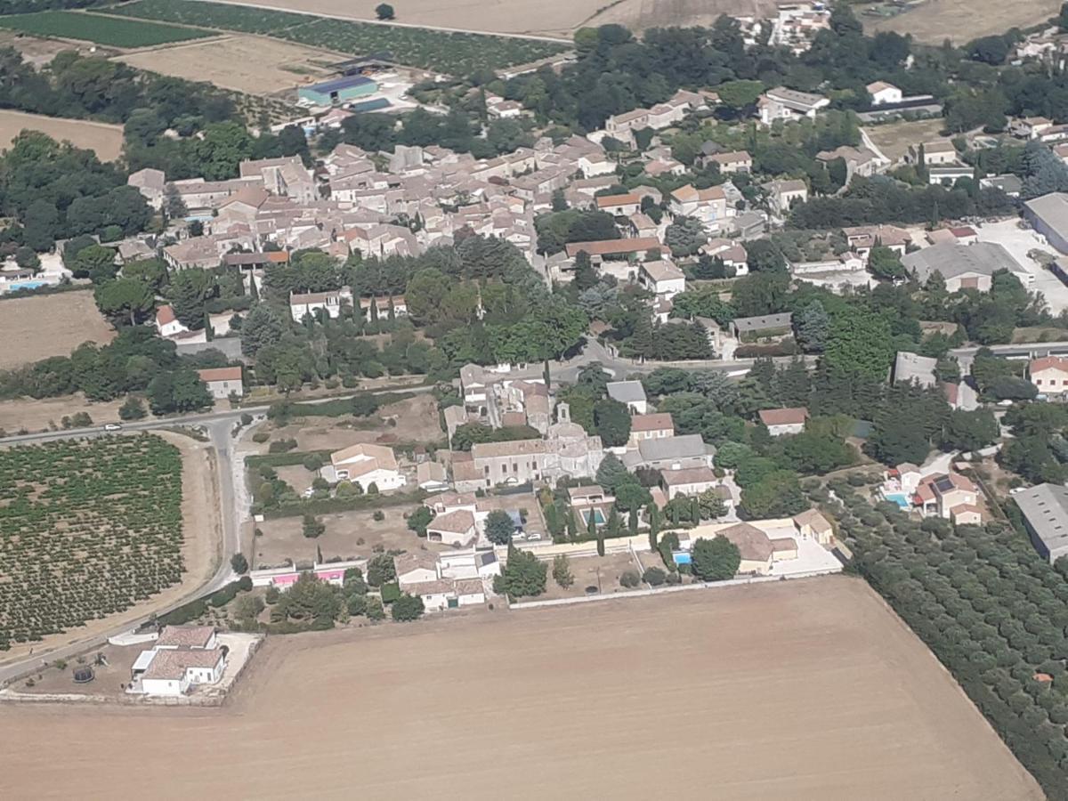 La Clastre Location D'Un Studio Avec Piscine Et Clim Pres D'Uzes Bourdic Bagian luar foto